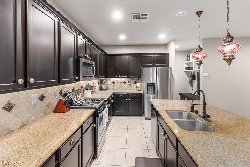 1160 Strada Cristallo, Henderson, NV 89011