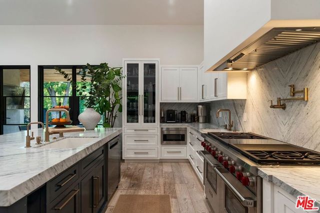 4417 Gentry Avenue, Valley Village, CA 91607