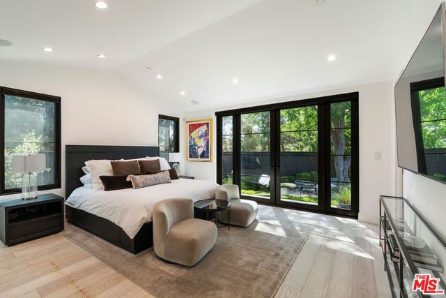 4417 Gentry Avenue, Valley Village, CA 91607