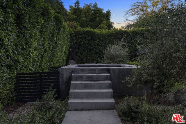 4417 Gentry Avenue, Valley Village, CA 91607