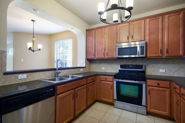 9201 Brodie LN 2903, Austin, TX 78748