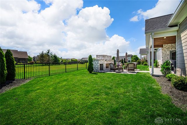 960 Rosenthal Drive, Tipp City, OH 45373