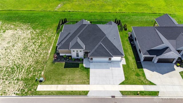 960 Rosenthal Drive, Tipp City, OH 45373