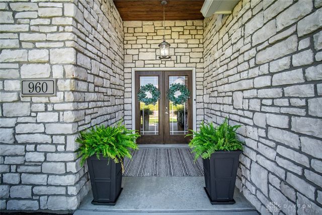 960 Rosenthal Drive, Tipp City, OH 45373