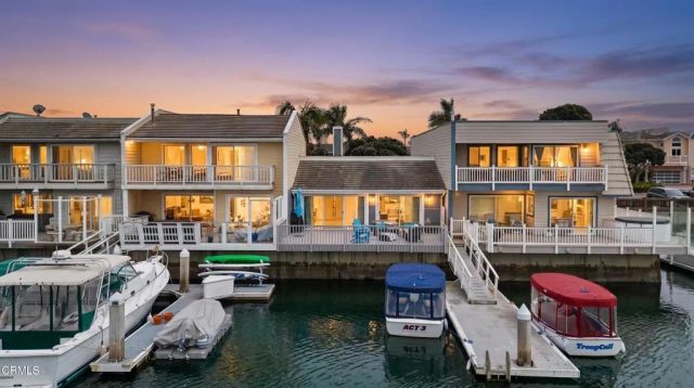 4451 Gateshead Bay, Oxnard, CA 93035