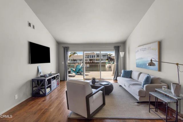 4451 Gateshead Bay, Oxnard, CA 93035