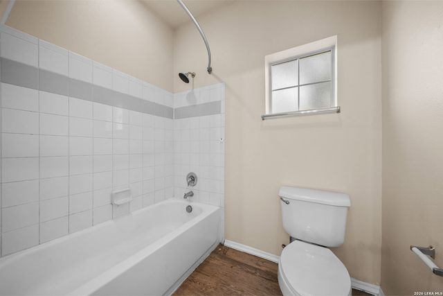 1000 DIAMOND DR, Boerne, TX 78006
