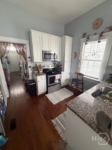 416 E 31st Street, Savannah, GA 31401