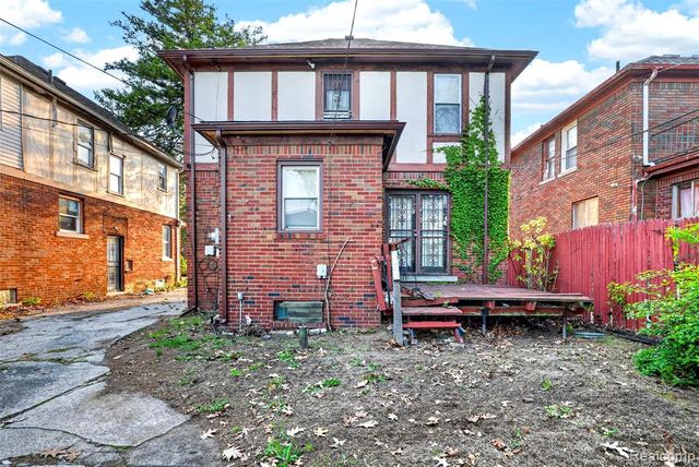 19174 Woodingham Drive, Detroit, MI 48221