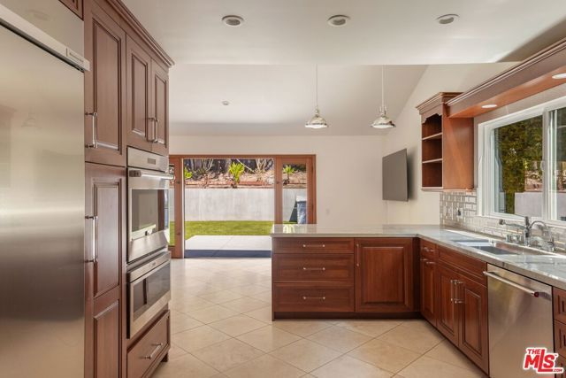 17309 Avenida De La Herradura, Los Angeles, CA 90272