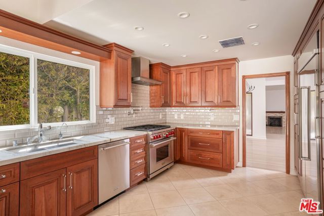 17309 Avenida De La Herradura, Los Angeles, CA 90272