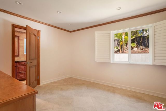 17309 Avenida De La Herradura, Los Angeles, CA 90272