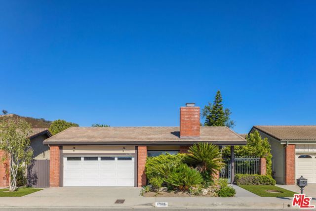 17309 Avenida De La Herradura, Los Angeles, CA 90272