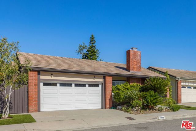 17309 Avenida De La Herradura, Los Angeles, CA 90272