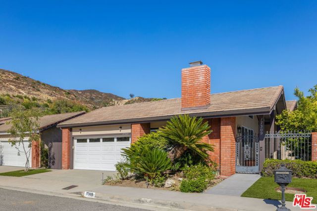 17309 Avenida De La Herradura, Los Angeles, CA 90272