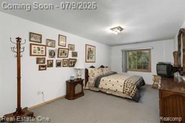 6273 Celeste Road, West Bloomfield, MI 48322