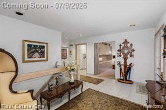 6273 Celeste Road, West Bloomfield, MI 48322