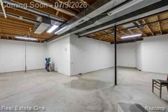 6273 Celeste Road, West Bloomfield, MI 48322