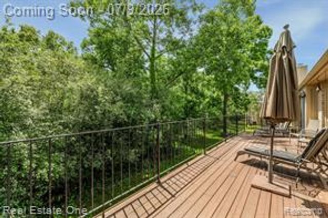6273 Celeste Road, West Bloomfield, MI 48322