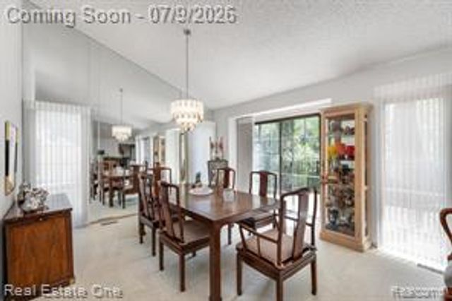 6273 Celeste Road, West Bloomfield, MI 48322