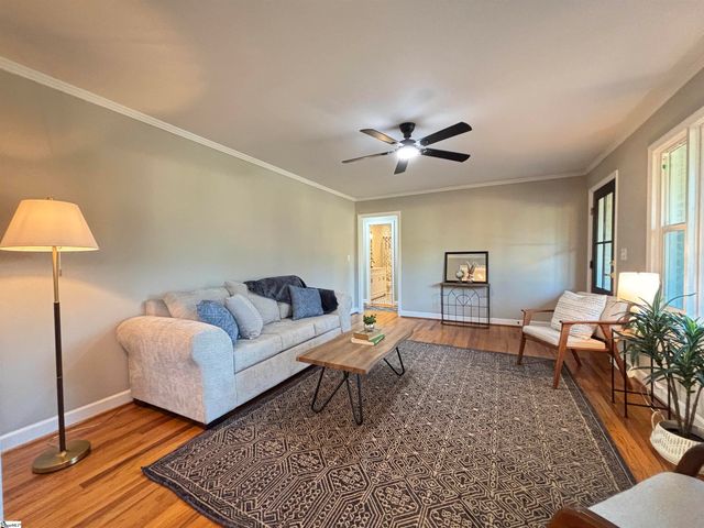 7 Hardale Lane, Greenville, SC 29607