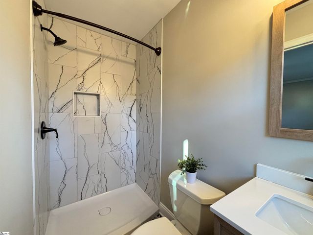 7 Hardale Lane, Greenville, SC 29607