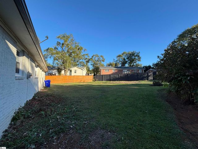 7 Hardale Lane, Greenville, SC 29607