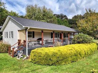 2726 Deer Run Drive, Hiawassee, GA 30546