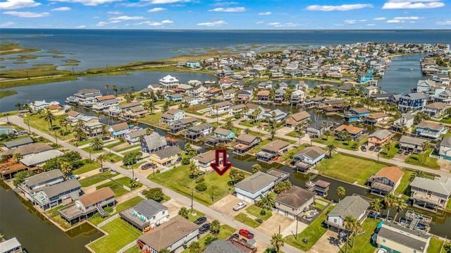 16530 Nassau Way, Jamaica Beach, TX 77554
