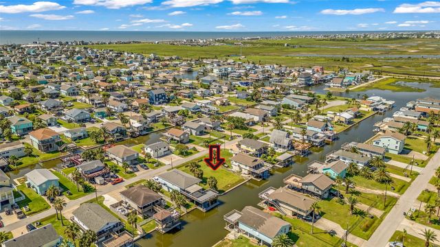 16530 Nassau Way, Jamaica Beach, TX 77554