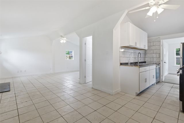 1426 Lakeshore Boulevard, Oak Point, TX 75068