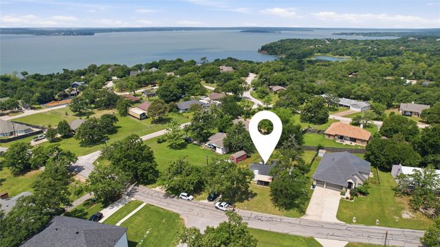 1426 Lakeshore Boulevard, Oak Point, TX 75068