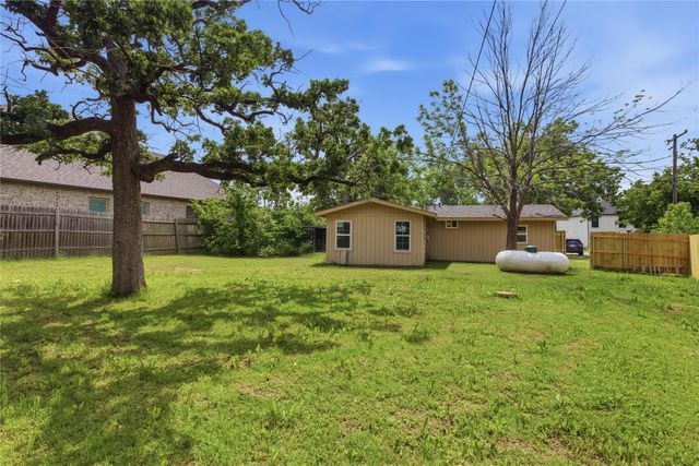 1426 Lakeshore Boulevard, Oak Point, TX 75068