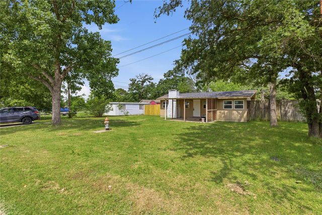 1426 Lakeshore Boulevard, Oak Point, TX 75068