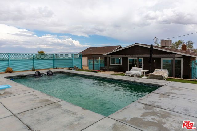 2651 Foxy Flats Road, Joshua Tree, CA 92252