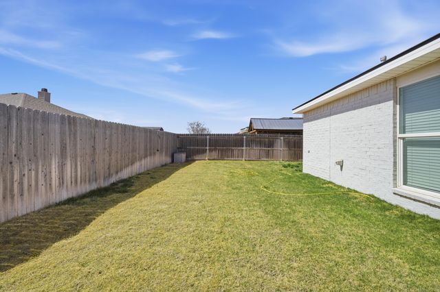 1605 135th Street, Lubbock, TX 79423