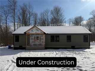 2064 Burning Tree Lane, Youngstown, OH 44505