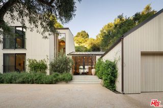 3640 Mandeville Canyon Road, Los Angeles, CA 90049