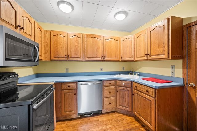 421 Meigs Avenue, Grand River, OH 44045