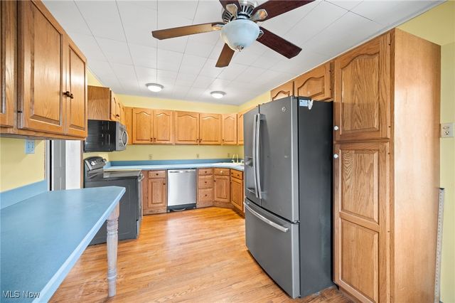 421 Meigs Avenue, Grand River, OH 44045