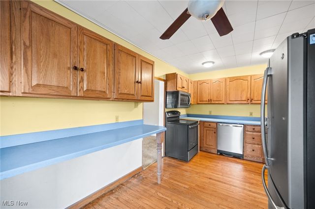 421 Meigs Avenue, Grand River, OH 44045