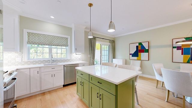68 Prospect St 16, Peabody, MA 01960