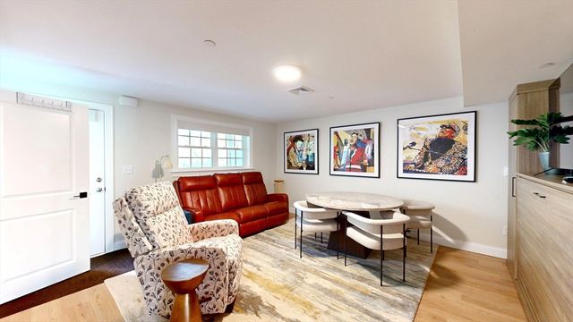68 Prospect St 16, Peabody, MA 01960