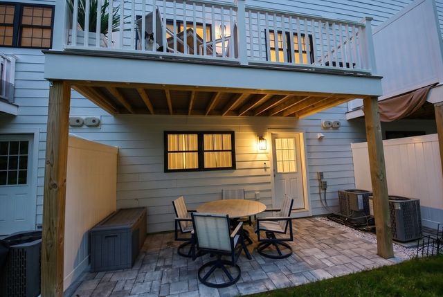 68 Prospect St 16, Peabody, MA 01960