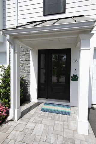 68 Prospect St 16, Peabody, MA 01960