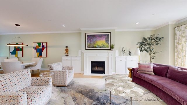 68 Prospect St 16, Peabody, MA 01960
