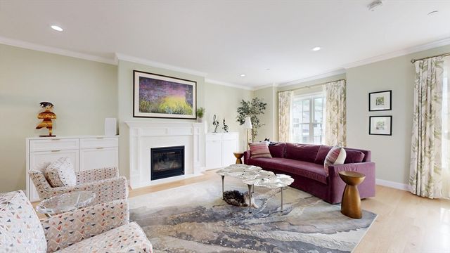 68 Prospect St 16, Peabody, MA 01960