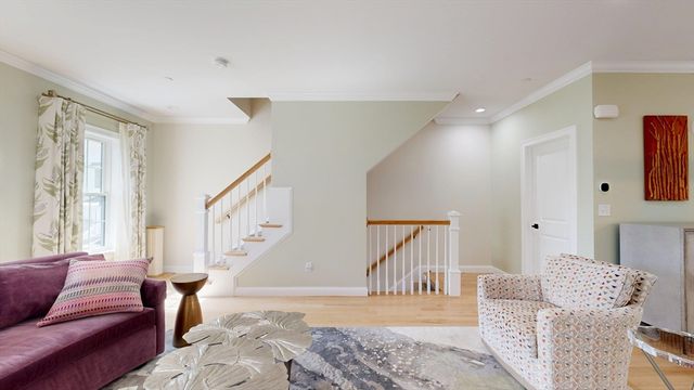 68 Prospect St 16, Peabody, MA 01960
