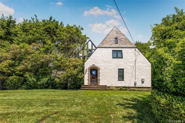 133 Bon Air Avenue, New Rochelle, NY 10804