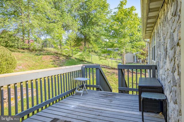 471 LUMBER ST, Middletown, PA 17057